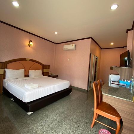 Soda Resort Kamphaeng Phet Exteriér fotografie